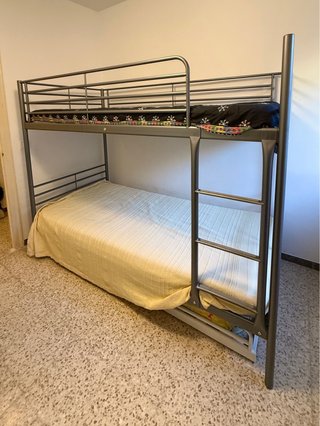 Letto a castello Ikea grigio con materassi