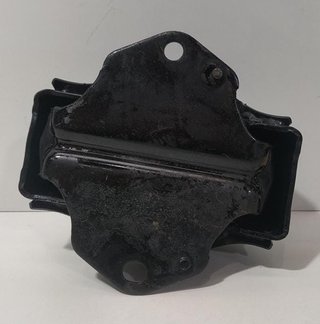 Soporte motor mitsubishi montero (v60/v70)