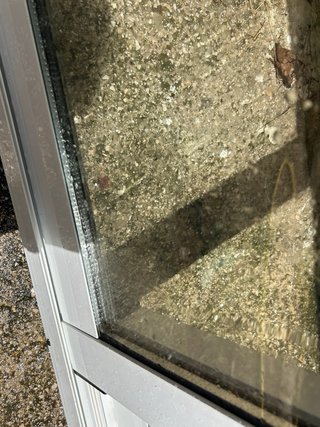 Ventana corredera con reja