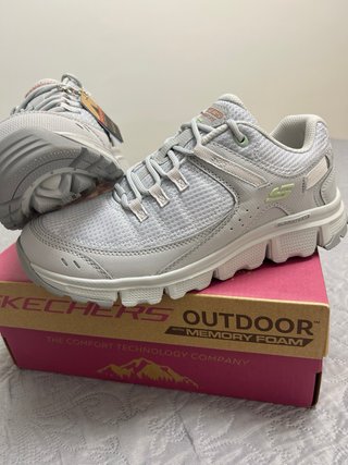 Zapatillas Skechers Trek Mujer Gris