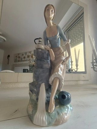 Figura Lladro Mujer