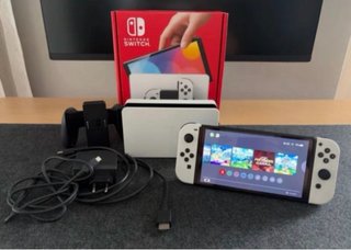 Nintendo Switch OLED Blanca y Negra