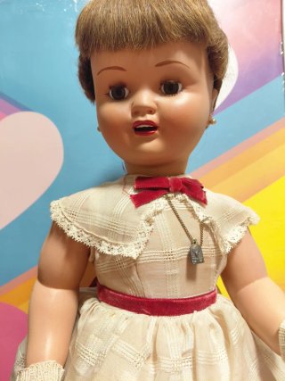 Muñeca antigua Maricela