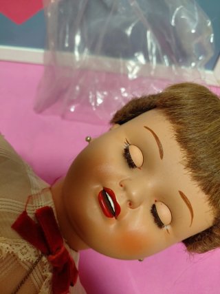 Muñeca antigua Maricela