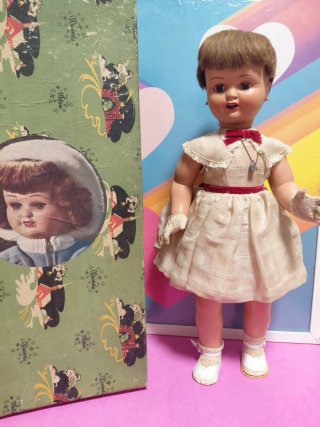 Muñeca antigua Maricela