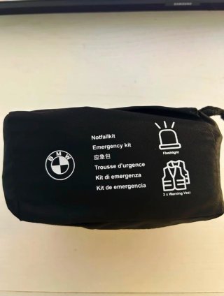 Pack Baliza V16 + 2 Chalecos Reflectantes BMW