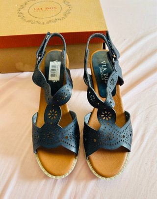 Sandalias tacón azul marino