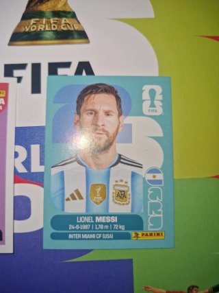 Cromo Messi Normal y Extra Mundial 2026