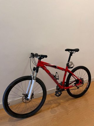 Bicicleta Montaña Specialized Roja