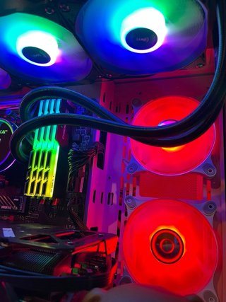 PC Gaming Alto Rendimiento RGB