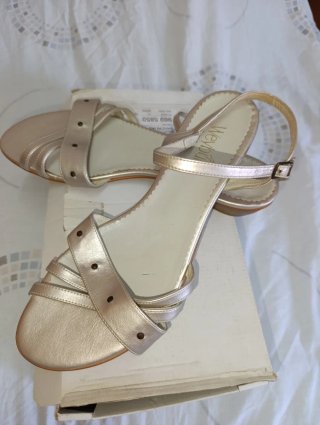 Sandalias Anne Weyburn beige Talla 42 SP01