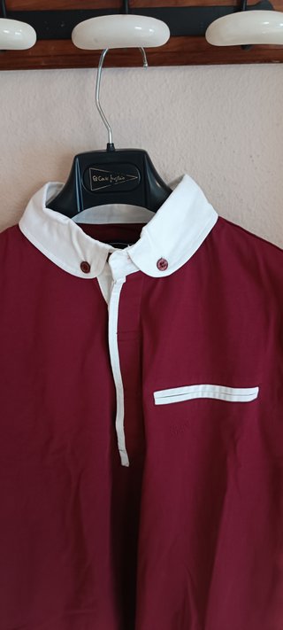 Polo 'Giorgio di Mare'. Burdeos. Talla L. NUEVO.