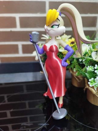 Figura Lola Bunny Cantante