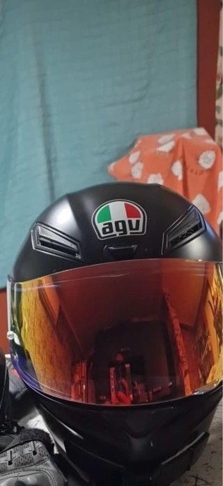 Casco AGV