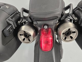 Yamaha MT-03 Naked Blanca y Negra
