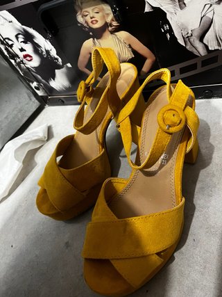Zapatos de tacón amarillos mujer talla 35