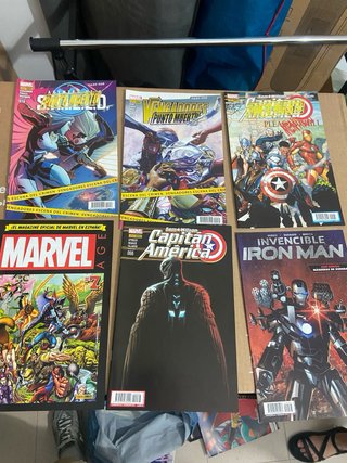 Lote colección variada grapas Marvel