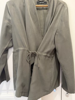 Chaqueta Zara verde militar