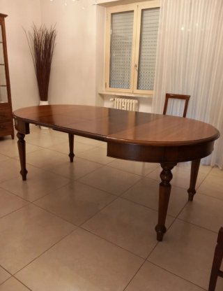 Tavolo rotondo in rovere