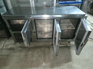 Bajo mostrador refrigerado 150x60cm