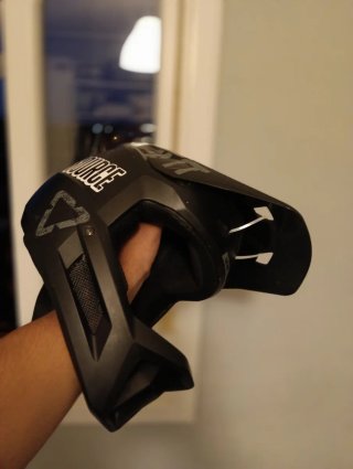 Casco Leatt 1.0