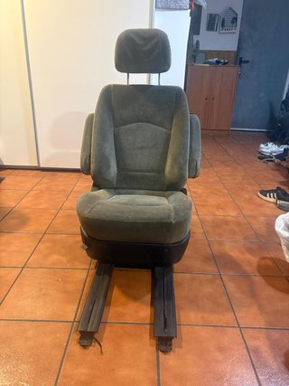 4 Asiento Hyundai H1 2004