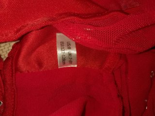 Vestido de baile rojo para niña