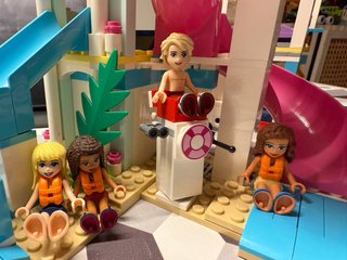LEGO Friends Resort Heartlake City 41347 COMPLETO