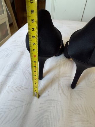 Manolo Blahnik Zapatos Negros Hebilla Joya
