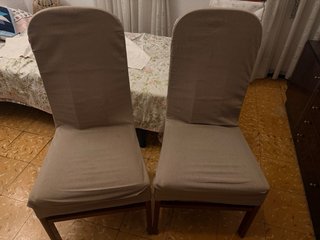 Juego de 4 sillas de comedor de madera