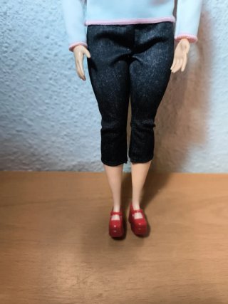 Barbie curvy. Ref 81