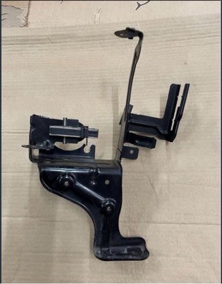 Soportes y Tubos Módulo ABS Audi A4 B7