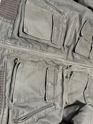 Chaqueta Skunkfunk verde militar multipocket