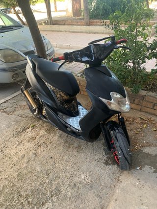 Yamaha Jog RR Scooter Negro/Dorado