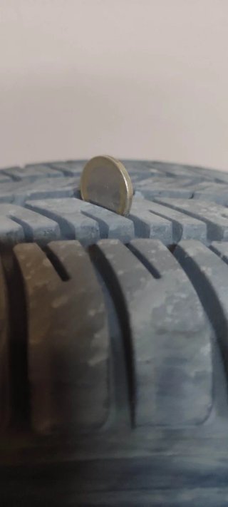 Neumático Michelin con llanta