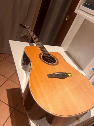 ChitarraAcusticaelettrificata Eko MiaA400ce scontr