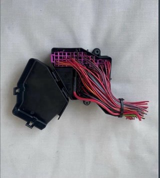 Caja Fusibles Audi A4 B7