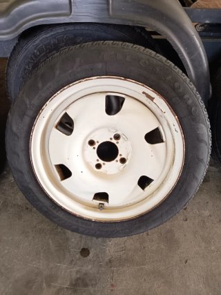 1 Llanta Clio 4x100