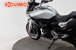 BMW F 900 XR