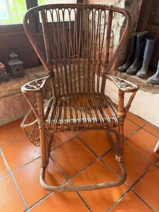 Dolce culla italiana vintage in rattan e bambù