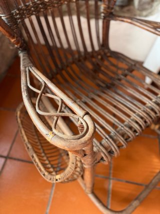 Dolce culla italiana vintage in rattan e bambù