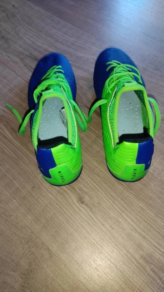 Botas de fútbol Viraltto talla 39