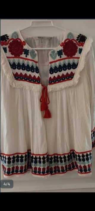 Chaqueta bordada zara