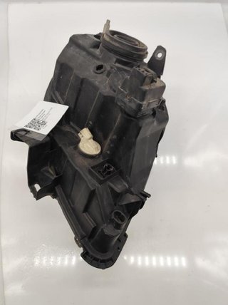 Faro izquierdo 8200417452 renault kangoo 2200