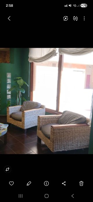 2 Poltrone in vimini e legno