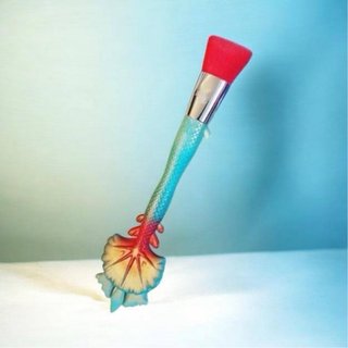 Unicorn Cosmetics Lilu Mermaid Brush