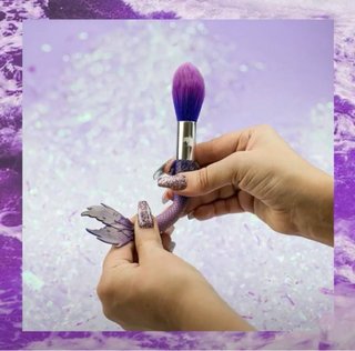 Unicorn Cosmetics Delphie Mermaid Brush
