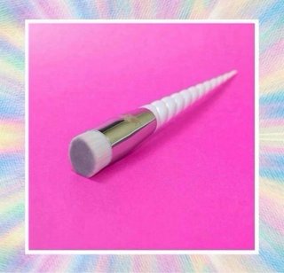 Unicorn Cosmetics Angled Brush
