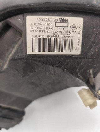 Faro izquierdo 8200417452 renault kangoo 2201