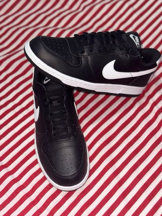 Zapatillas Nike Nuevas Talla 43 – Negro/Blanco